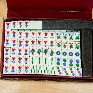 Mini Mahjong Set 144 Tiles 2 Spare Vintage Portable Travel Board Game 16x11x10mm